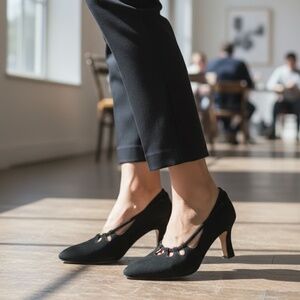 Delman Vintage 1940s Black Suede‎ Pumps Women's Slip-On Heels, Size 8N